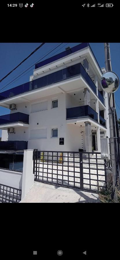 Royal Residence Bar Luaran gambar